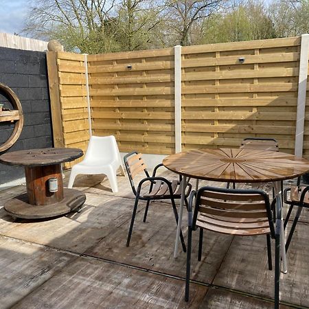 Entre Ville Et Campagne Appartement Cosy Avec Parking Et Terrasse Wood Coutiches Exteriör bild