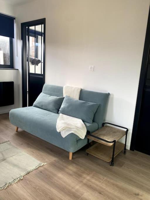 Entre Ville Et Campagne Appartement Cosy Avec Parking Et Terrasse Wood Coutiches Exteriör bild